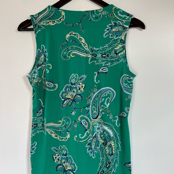 Dana Buchman Geen V-Neck Sleeveless Blouse - Picture 2 of 5